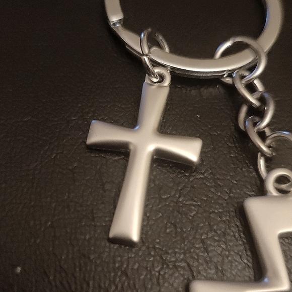 Silver Two Cross Keychain - Picture 4 of 4